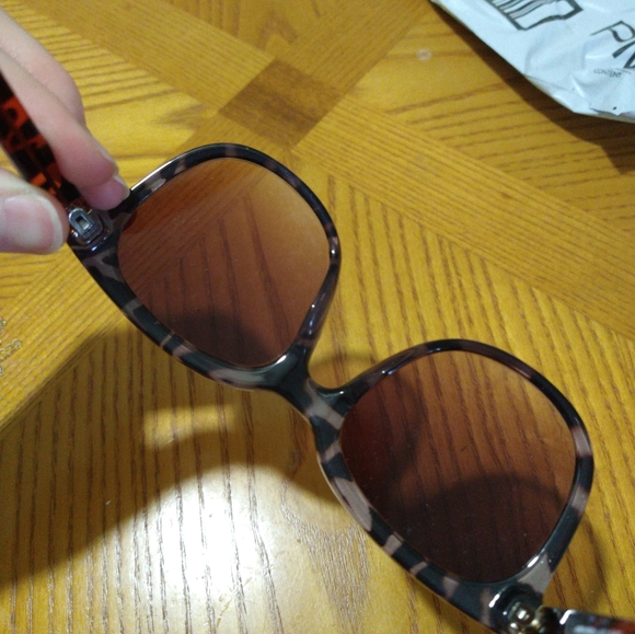 Nordstrom BP sunglasses - Picture 5 of 6